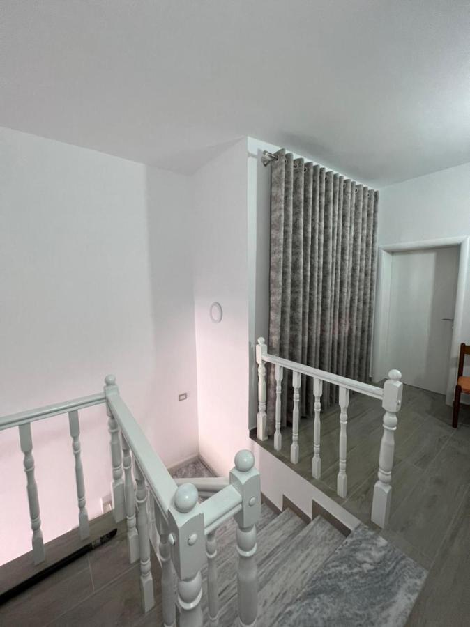 Fiori Rooms Vlorë Extérieur photo